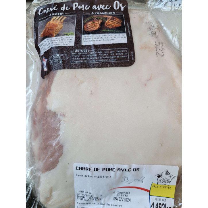 CARRE DE PORC AVEC OS 1.5KG ENV
